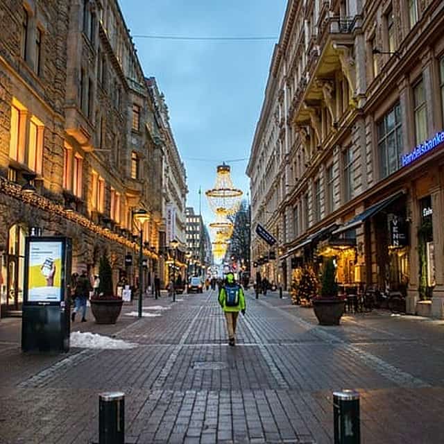 Helsinki Çöpçü Avı ve Önemli Noktalar Kendi Kendine Rehberli Yürüyüş Turu