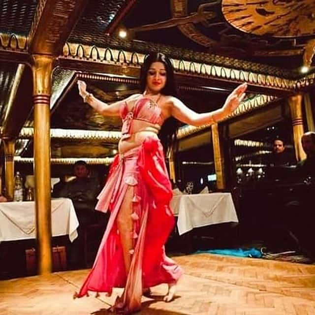 Cairo Luxury Nile Dinner Cruise with Open Buffet,Belly Dance Show