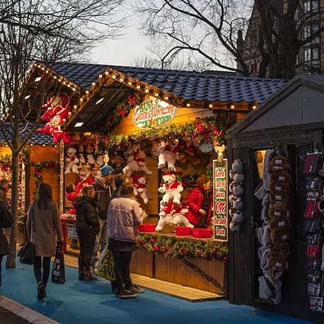 Salisbury and Winchester Christmas Markets Tour from London