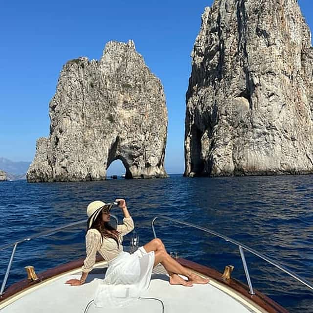 Capri: 3-hour exclusive boat tour, swim, relax & explore hidden gems