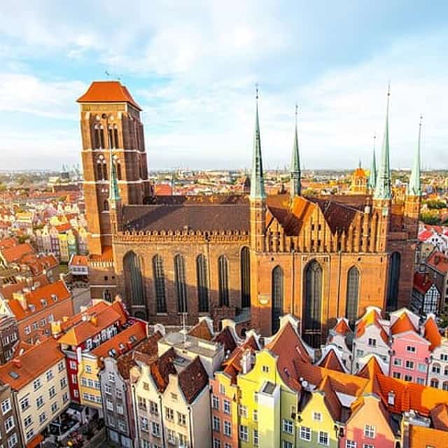 Private Transfer from Warsaw to Gdansk with 2h of Sightseeing