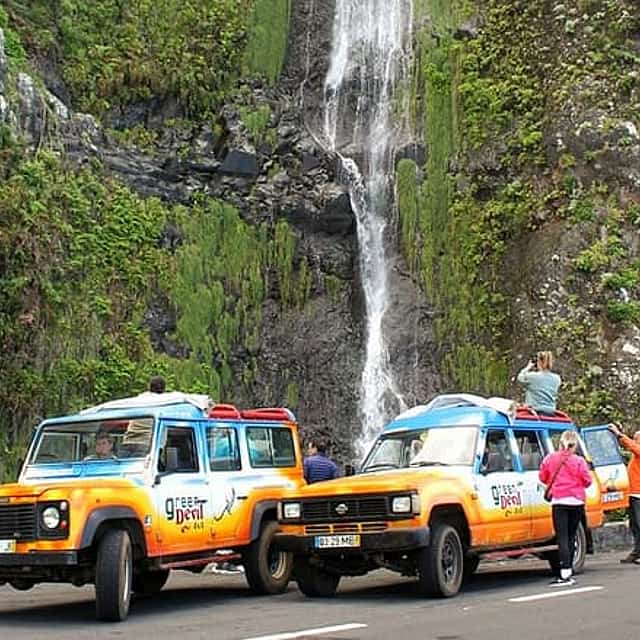 Volcanic Pools and Northwest 4WD Full Day Tour