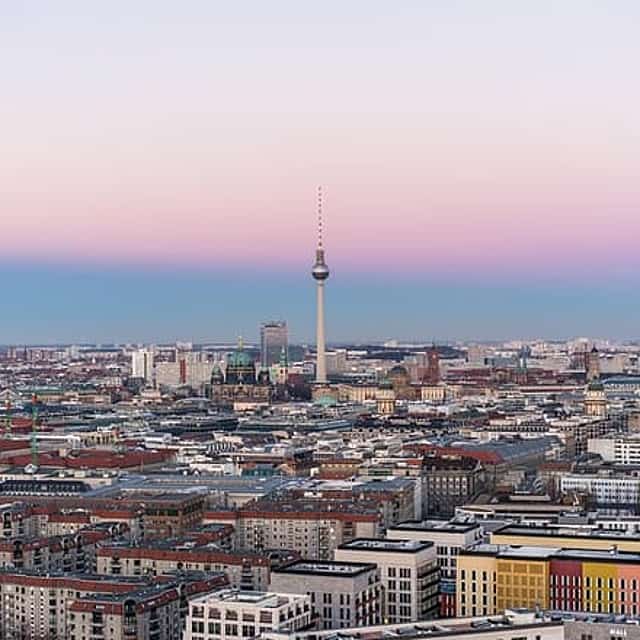 From Munich Airport to Berlin - Private Transfer - punctual & friendly Driver