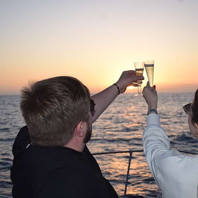 Crucero privado al atardecer para parejas en Madeira
