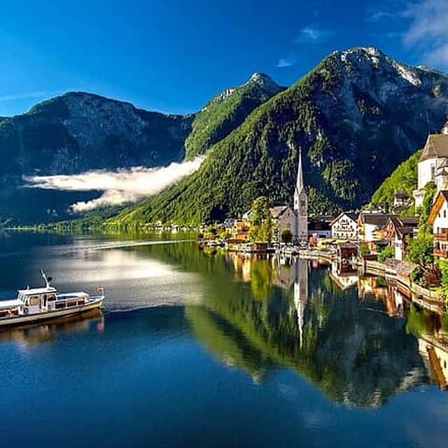 Salzburg to Vienna Private Transfer with Sightseeing