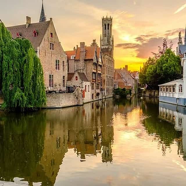 Deur-tot-deur privé directe transfer van Rotterdam naar Brugge