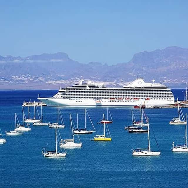 Mindelo Port: 6-hour Private Shore Excursion for Cruise Ship Passengers