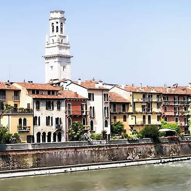 Private Tour From Zurich to Verona With a 2 Hour Stop in Milan
