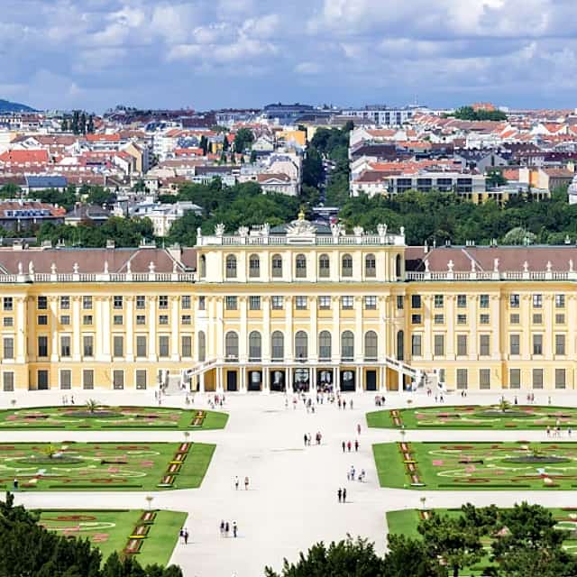 "Visita guiada por el Palacio de Schönbrunn con entrada sin colas"