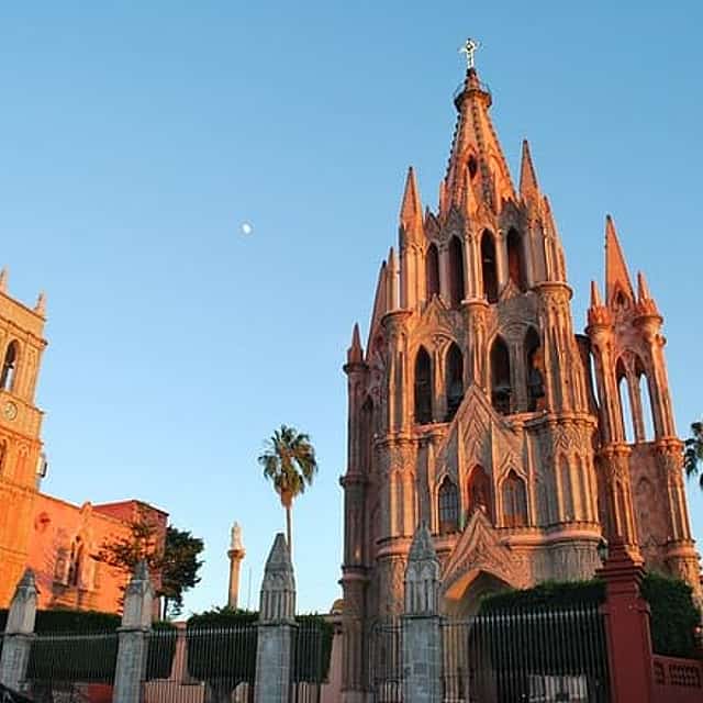 Guanajuato City to San Miguel de Allende Private 1-Way Transfer