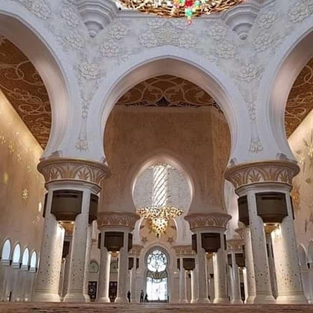 Full-Day Abu Dhabi City Tour from Dubai Including Lunch