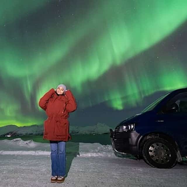 Small group Northern Lights Tour by van in tromsø