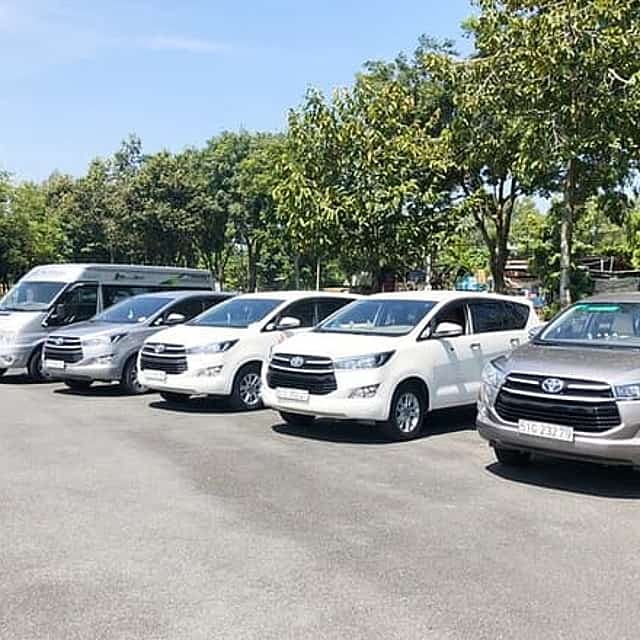 Privater PKW-Transfer: Bahnhof Lao Cai zum Zentrum von Sapa