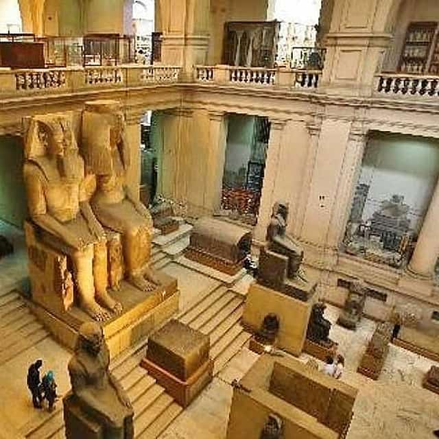 رحلة في مدينة القاهرة إلى المتحف المصري والقلعة والقاهرة القديمة
