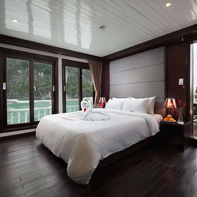 Halong Bay Mid Range Overnight Cruise ( 2 days 1 night)