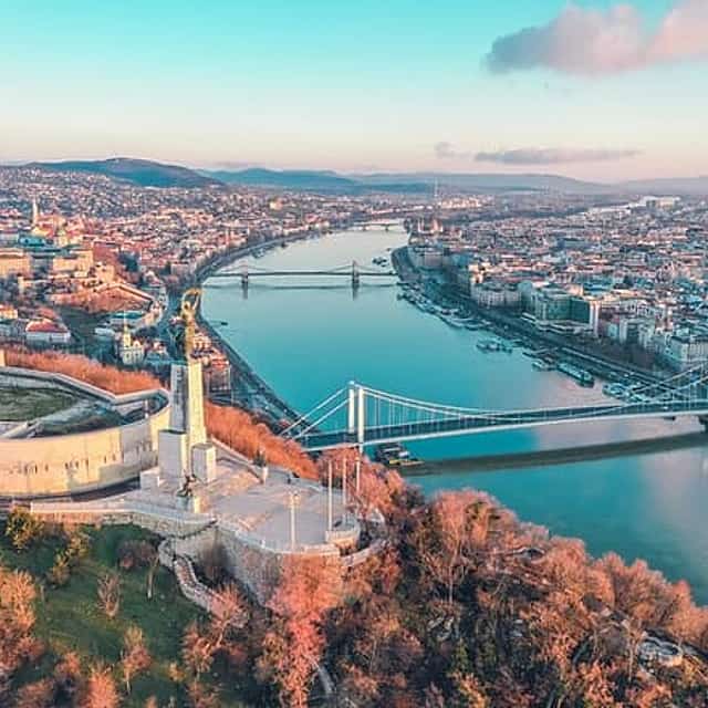 Budapeşte'den Viyana'ya - 4 Saatlik Gezintiyle Özel Transfer