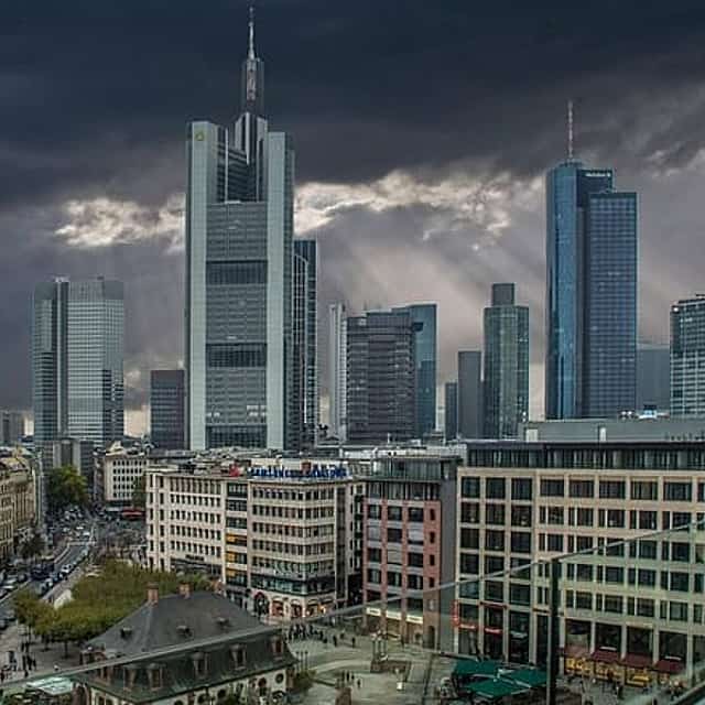 Frankfurt walking tour with a Professional Guide