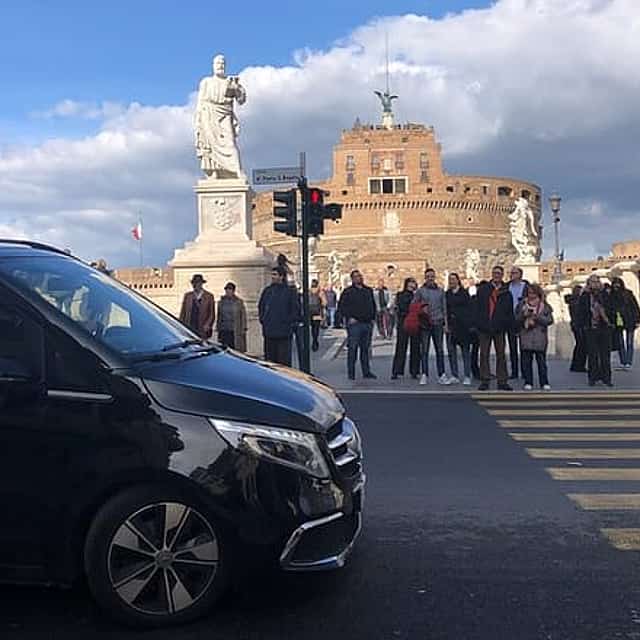 Top 10 Rome Sights in style: Private Chauffeur & Tour Leader