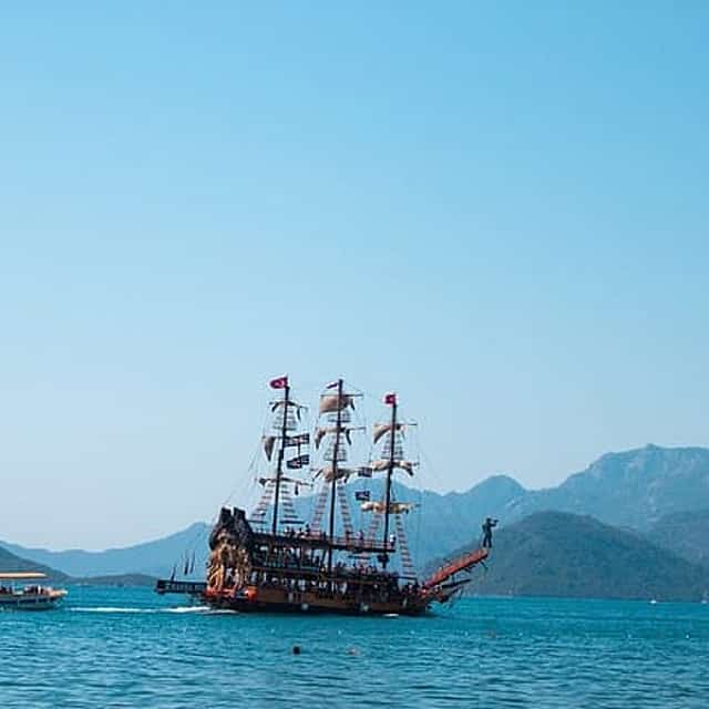 Marmaris Pirate Boat Trip with Lunch and Unlimited Drinks