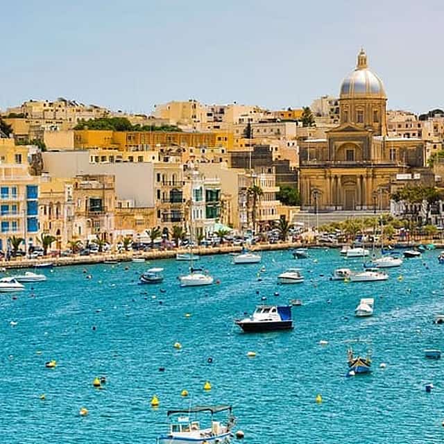 8 hours Private Tour from Sorrento, Positano, and Salerno Naples