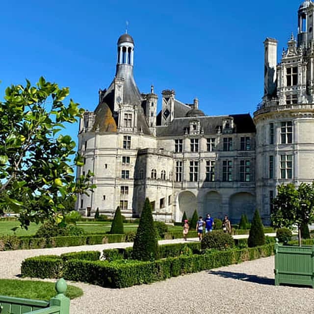 2-day Mont Saint-Michel, Normandy Express, 3 Loire Castles Private Trip from Paris