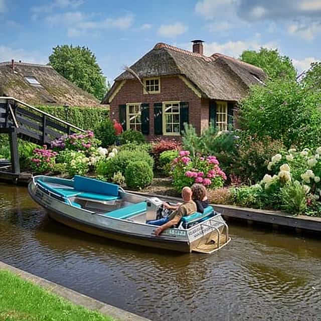 Privé transfer van Amsterdam naar Giethoorn met 2 uur stop