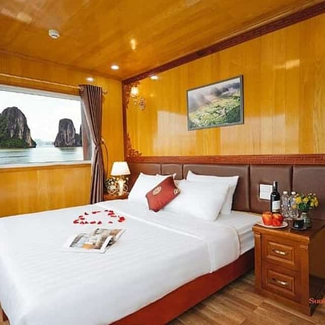 Boutique Cruise: 2-Day 1-Night Lan Ha Bay & Cat Ba Island Tour