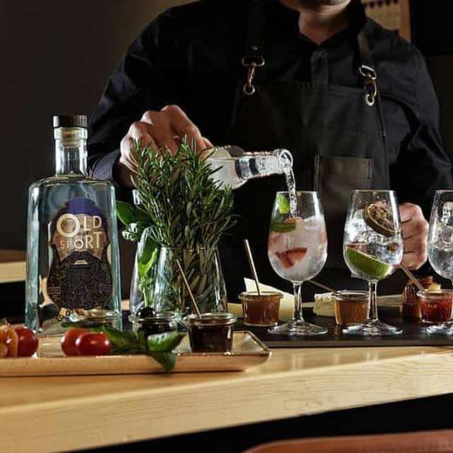 Gin tasting experience in Athens