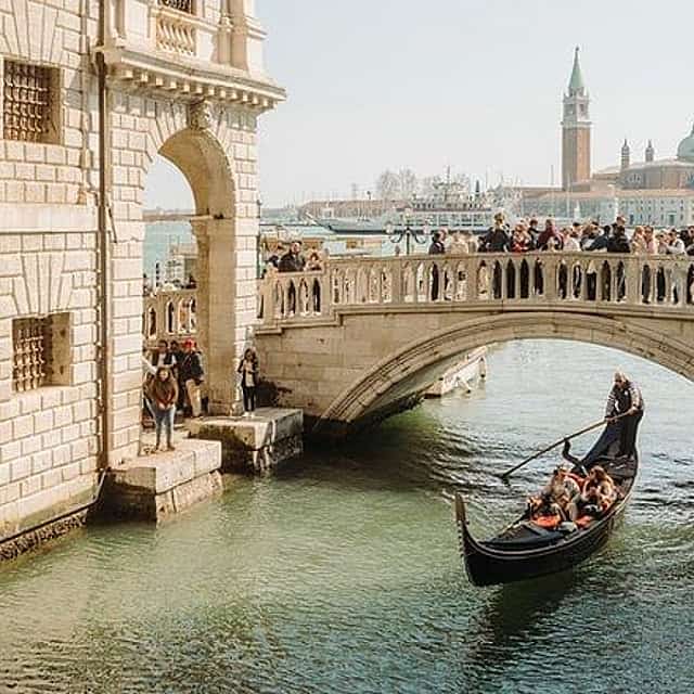 Private Venice : St Mark's, Doge's Palace & Gondola Ride