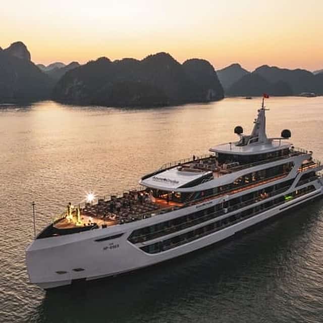 Azura Luxury Yacht 2D1N Ha Long Bay and Lan Ha Bay Cruise