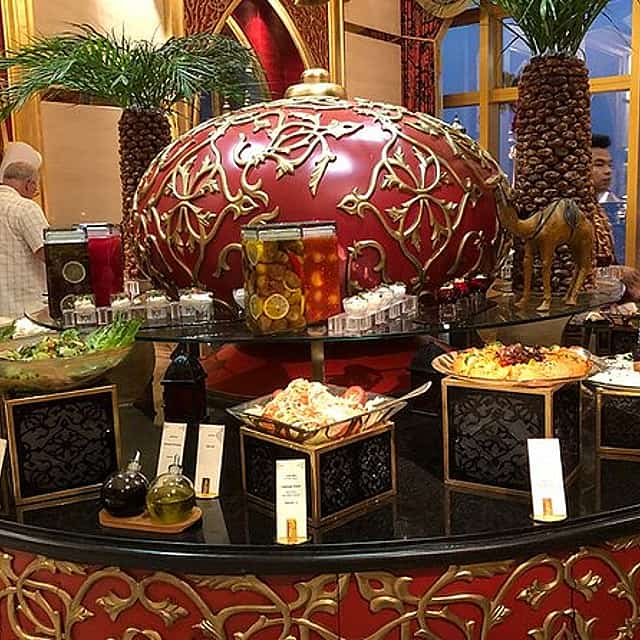 迪拜阿拉伯塔内部参观（七星级酒店），含晚餐和接送
