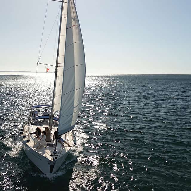 Daytime Sailing Adventure near Lagos and Luz