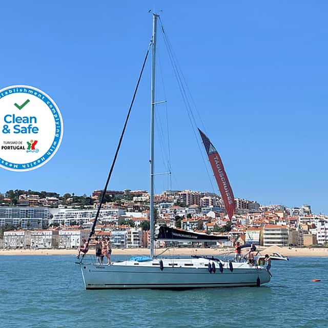 4 hours private Sailing trip to Oeiras beach