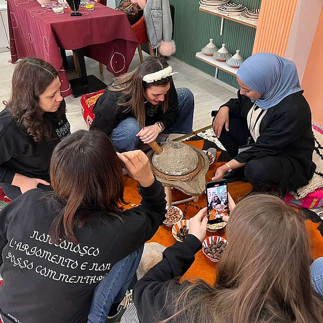 Make your own Argan Oil with Amazigh Women