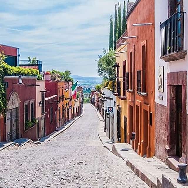 Private Transfer Tequila to San Miguel de Allende with 2 hours for sightseeing