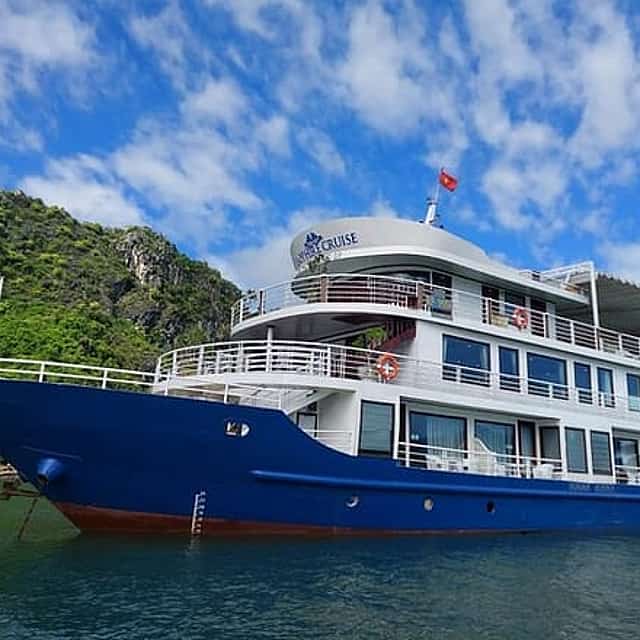 Halong Bay Luxury 3 Days Cruise (2 Nights on Boat - Balcony Cabin)