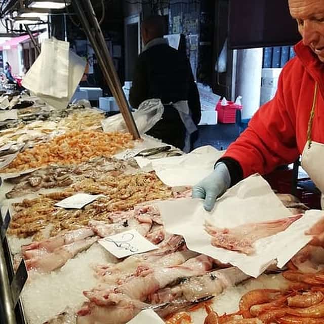 Rialto Market & Seafood Cooking Class in Murano