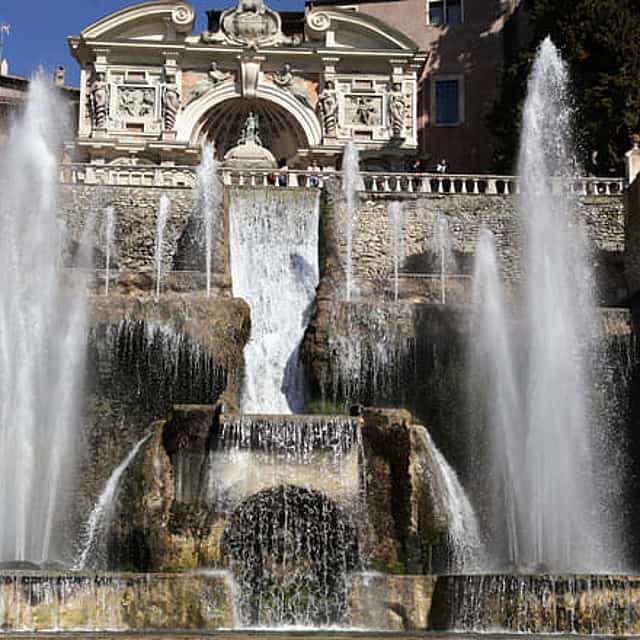 Small-Group Tour of Hadrian's Villa and Villa d'Este from Rome