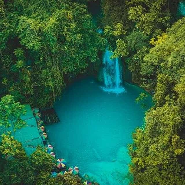 Privátní Canyoning v Kawasan Falls s obědem

