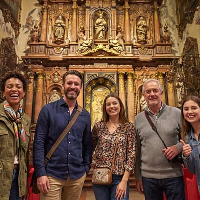 Skip-the-line Seville Cathedral, Giralda & Old Town Tour - English