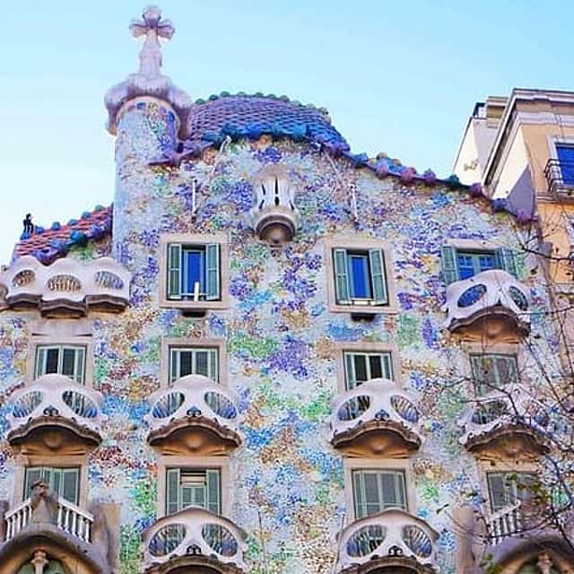 Private Tour to Barcelona - Small group and hotel pick up from Madrid