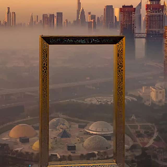 AYA Universe a Dubai Frame 4hodinová prohlídka včetně vstupenek