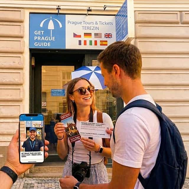 Prague Castle Tickets with Audioguide with Pick up in GPG Office