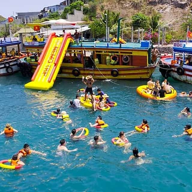 Nha Trang Island Adventure Snorkeling, Floating Bar and BBQ
