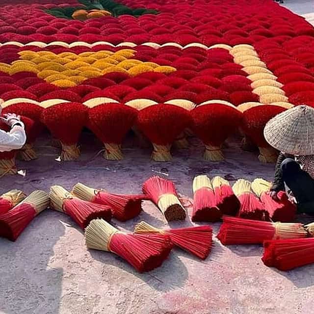 Hanoi: Luxury Private Tour to Incense Village, Hoa Lu & Tam Coc