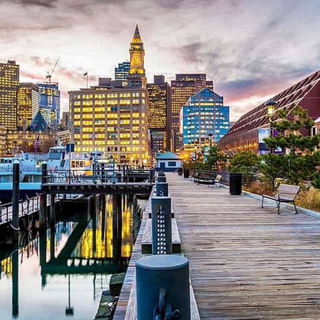 Boston Scavenger Hunt & Highlights Self-Guided Walking Tour