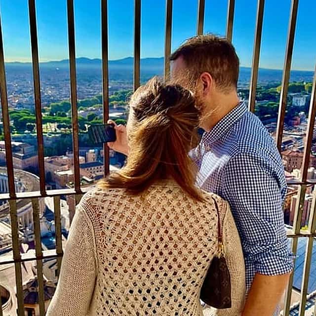 St. Peter’s Dome, Basilica & Grottoes Tour with Breakfast on the Roof