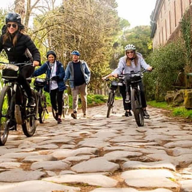 Appian Way Bike tour Underground with Catacombs & Lunch