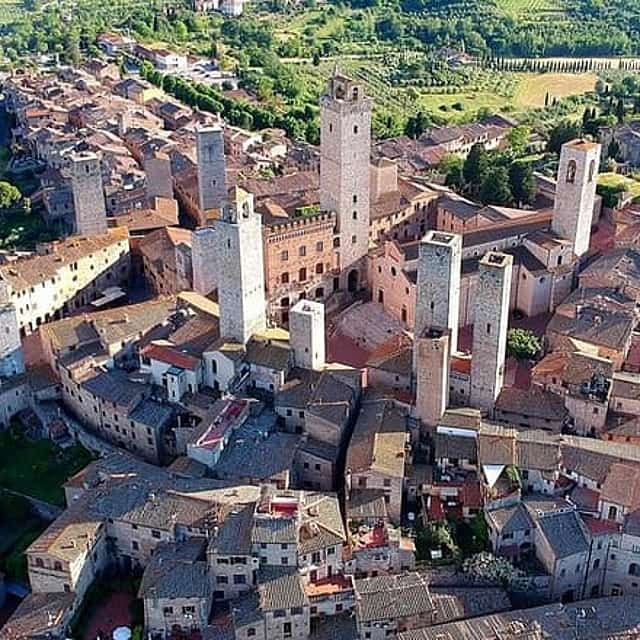 PRIVATE Full-Day GUIDED Tour: Siena, San Gimignano and Chianti