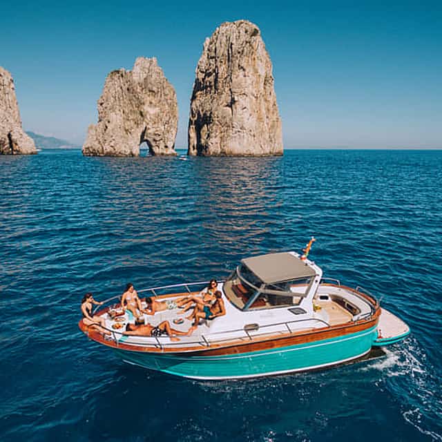 Private tour by boat of Capri Island with Sorrentine Gozzo from Sorrento